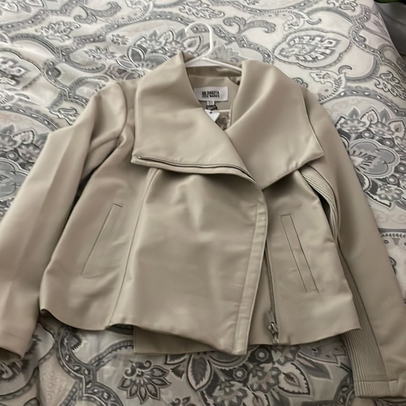 Tuckernuck Jacket - Picture 5 of 8